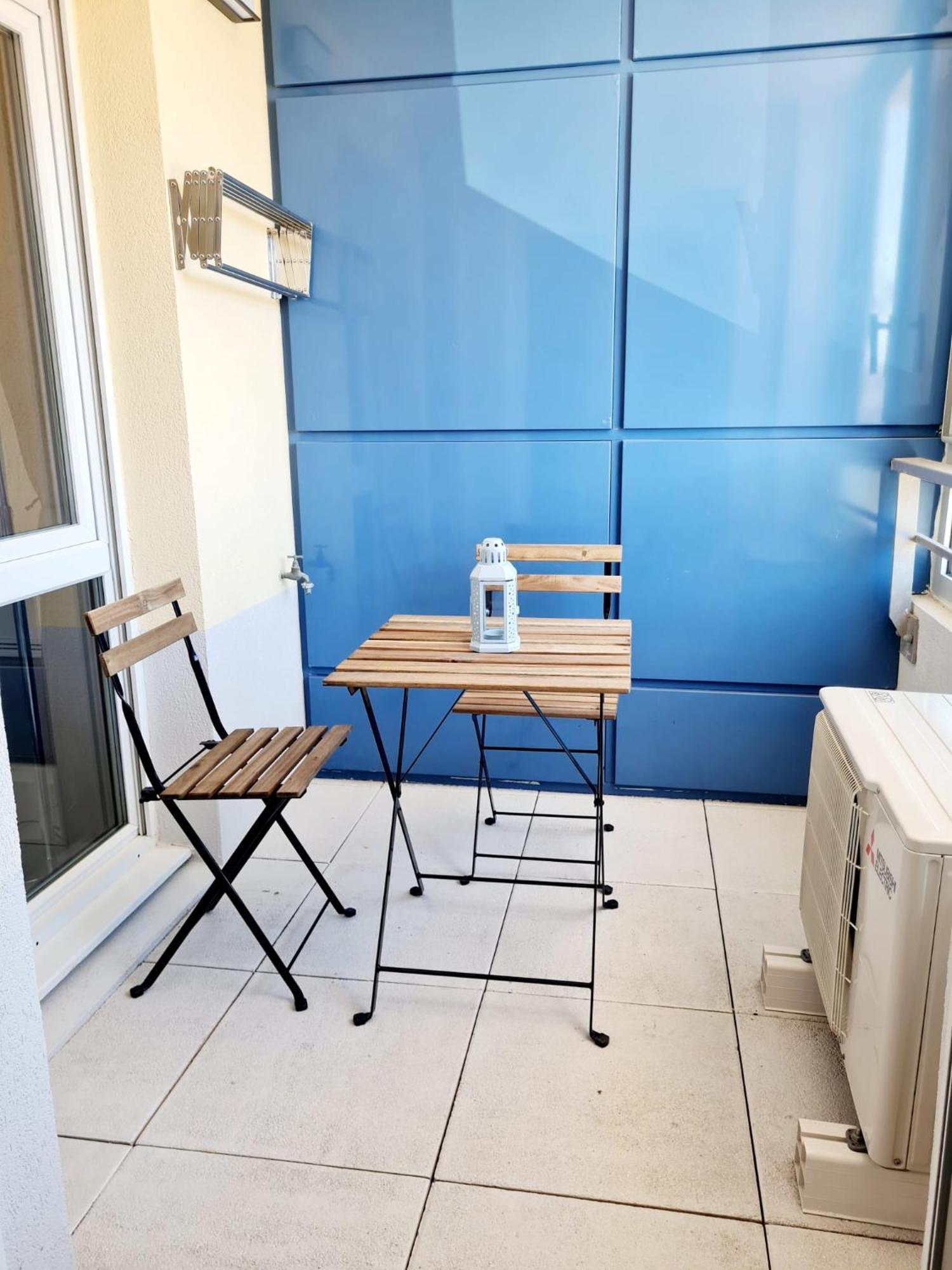 Studio A La Mer Avec Piscine Sète Extérieur photo