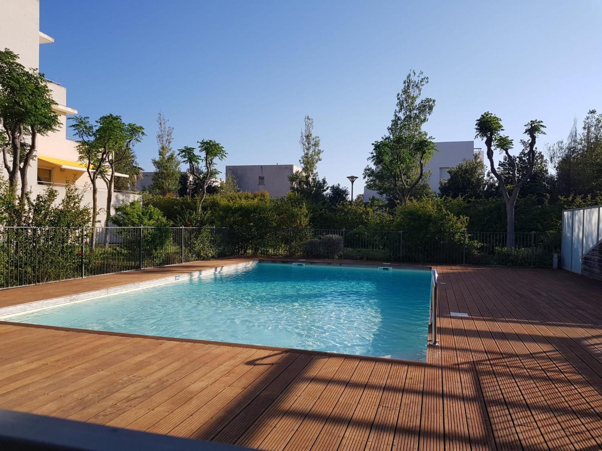Studio A La Mer Avec Piscine Sète Extérieur photo